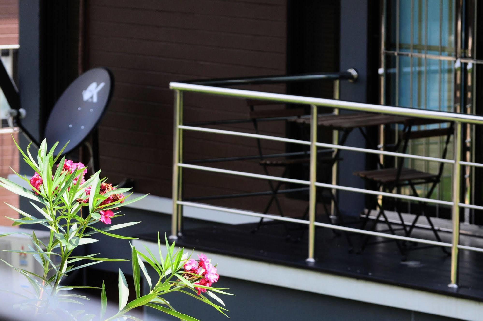 Zen Home Resort & Garden @ Phayao Bagian luar foto